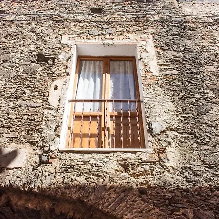 公寓 Casa Chessa Vardeu_appartamento In Centro Storico 奥罗塞伊